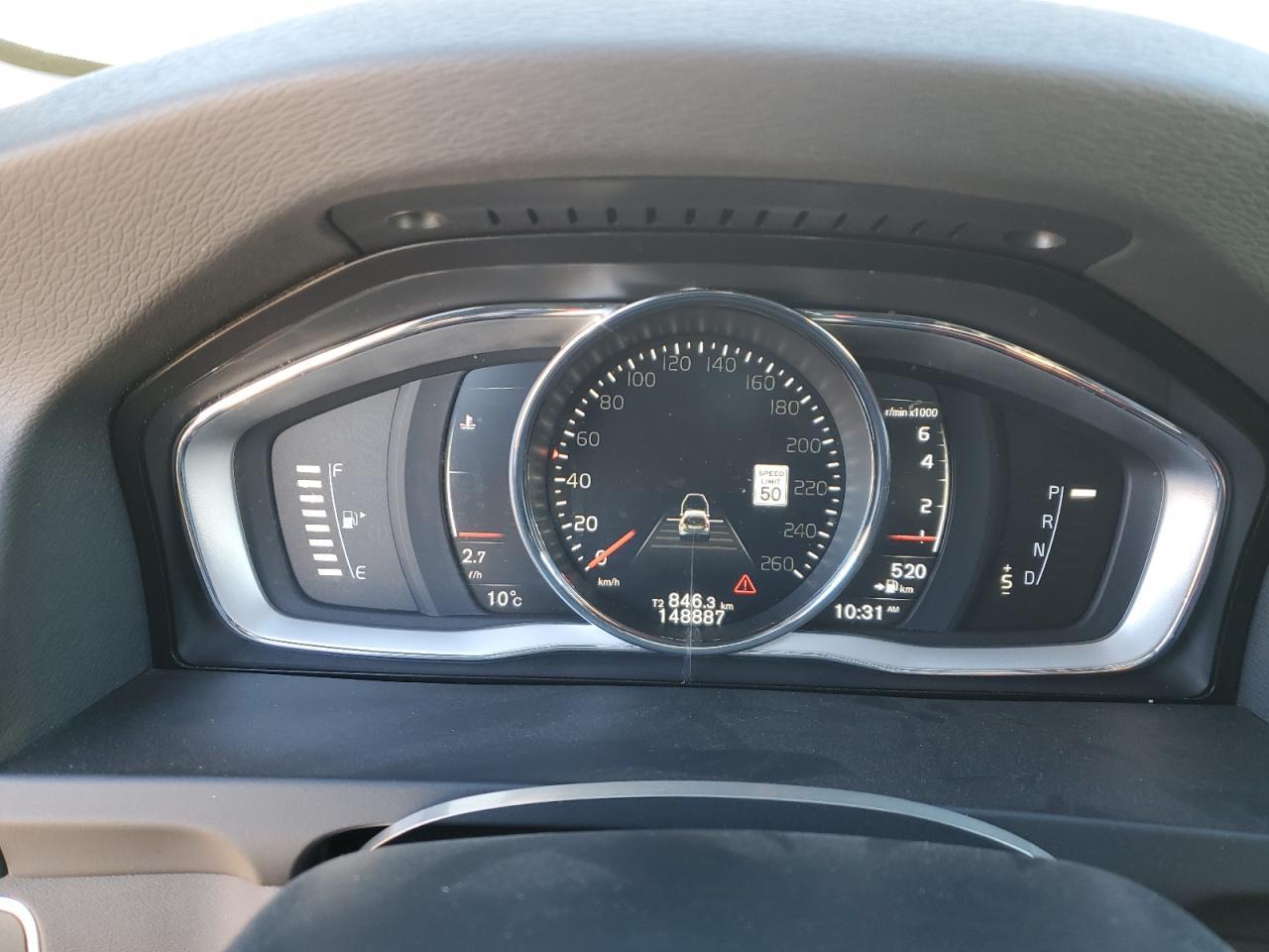 2018 VOLVO V60