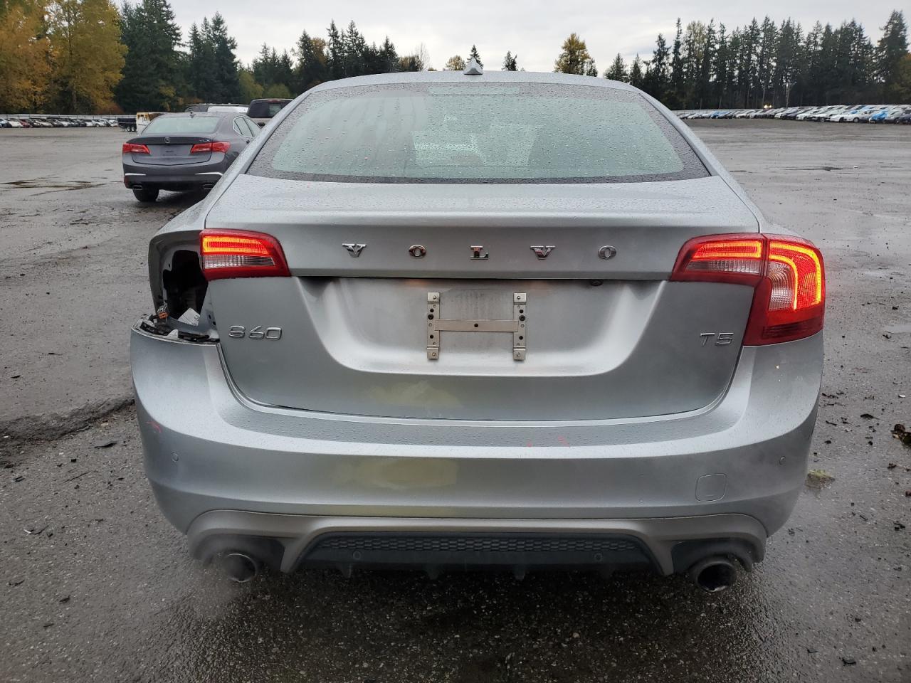 2018 VOLVO S60