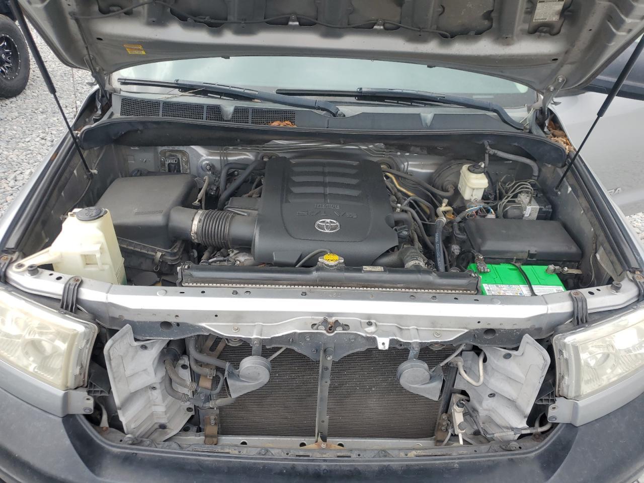 2011 TOYOTA TUNDRA