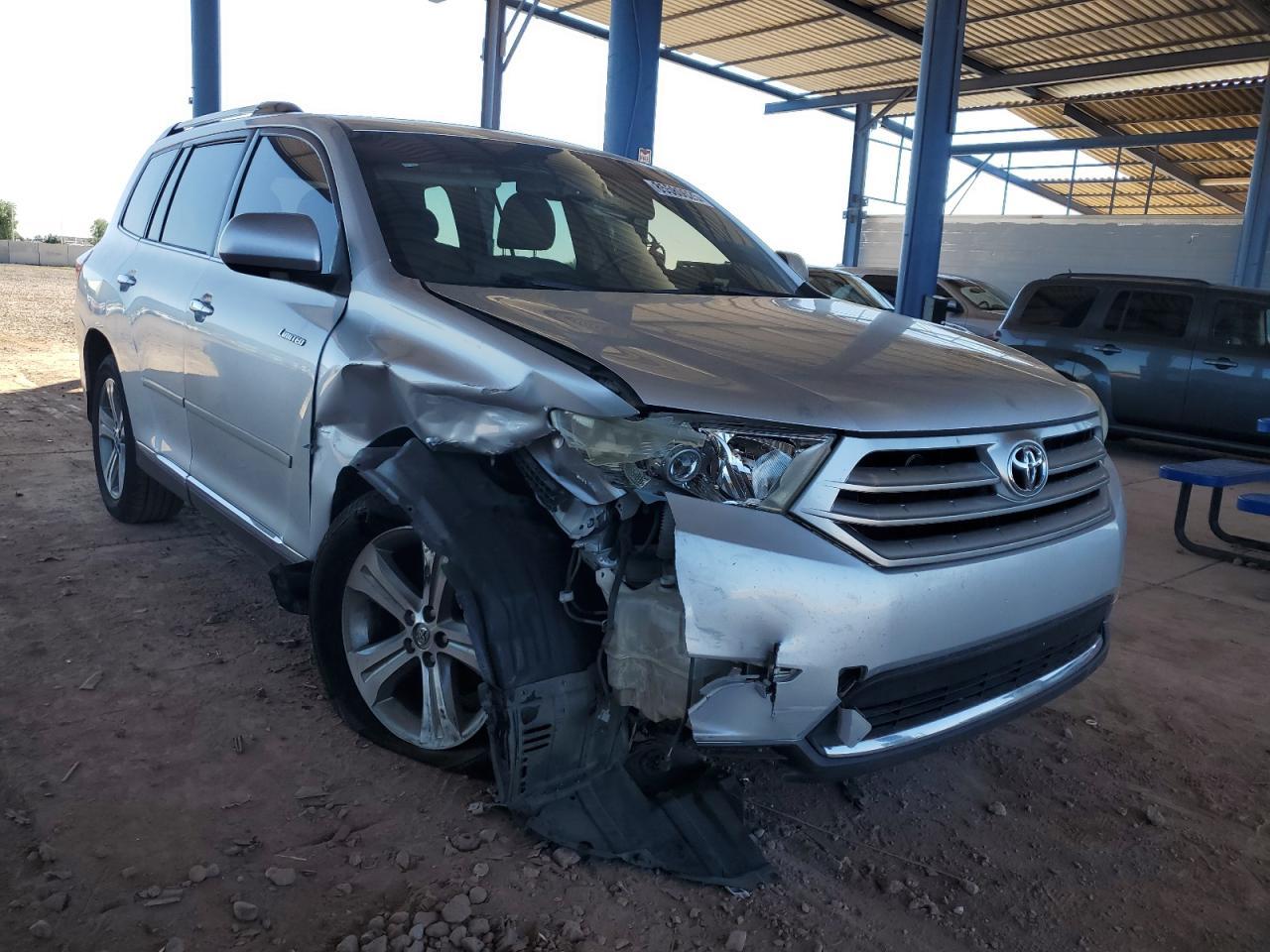 2011 TOYOTA HIGHLANDER
