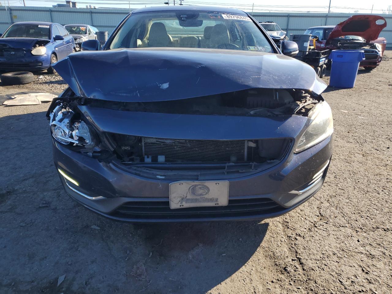 2015 VOLVO S60