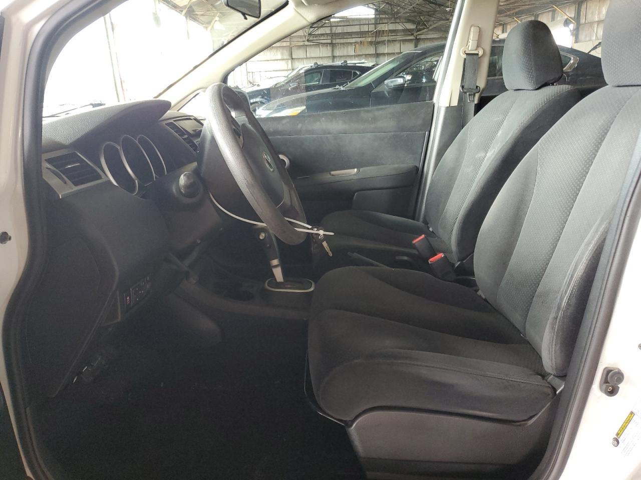 2011 NISSAN VERSA