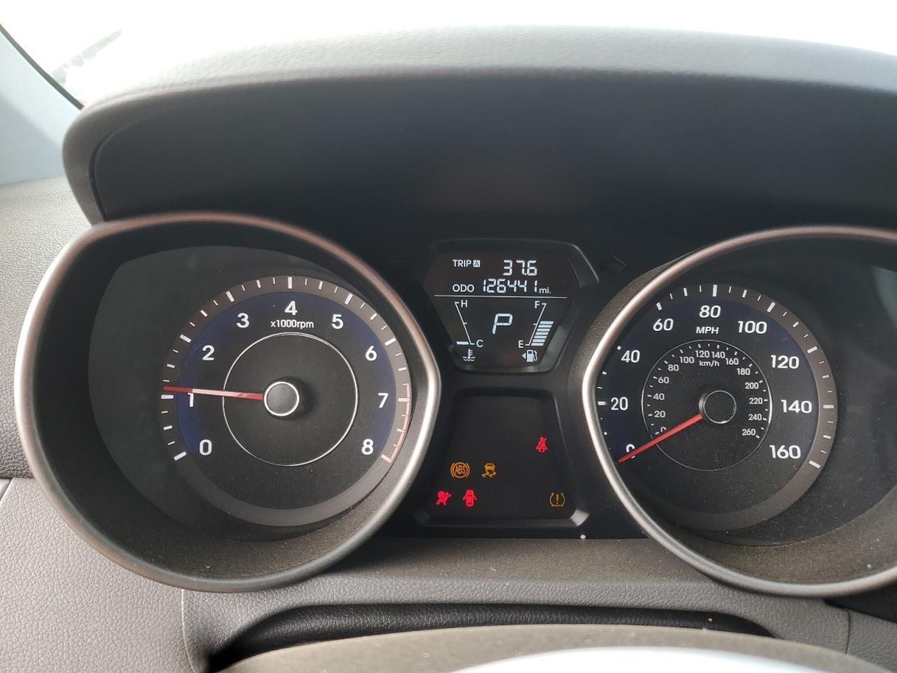 2011 HYUNDAI ELANTRA