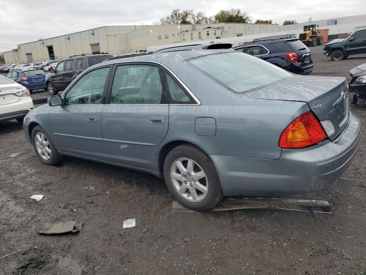2002 TOYOTA Avalon