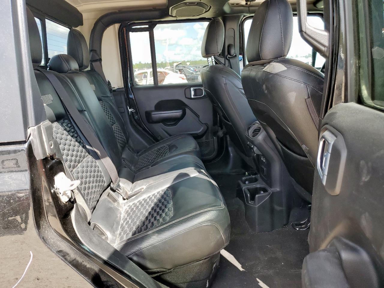 2021 JEEP Gladiator