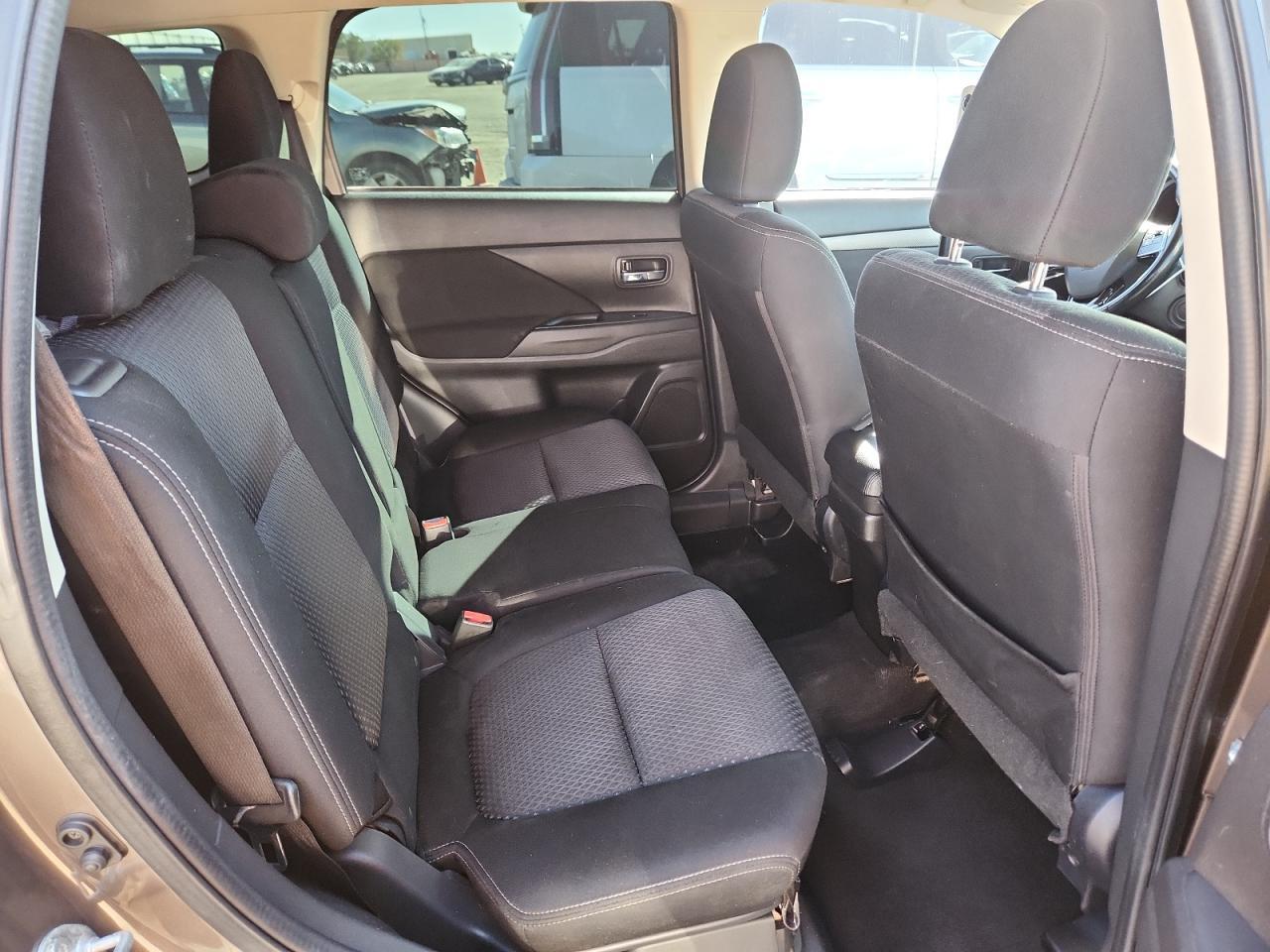 2016 MITSUBISHI outlander