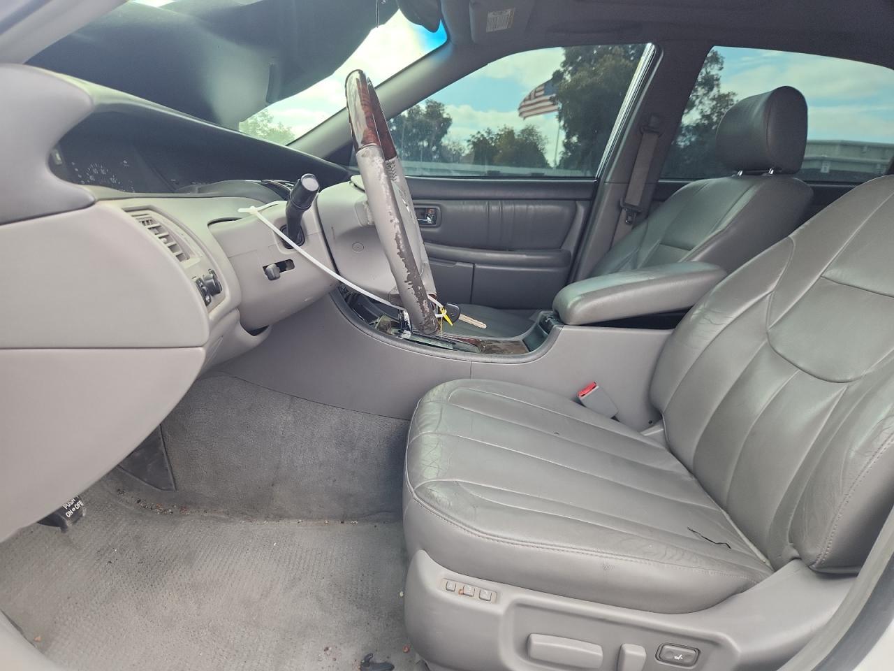 2003 TOYOTA Avalon