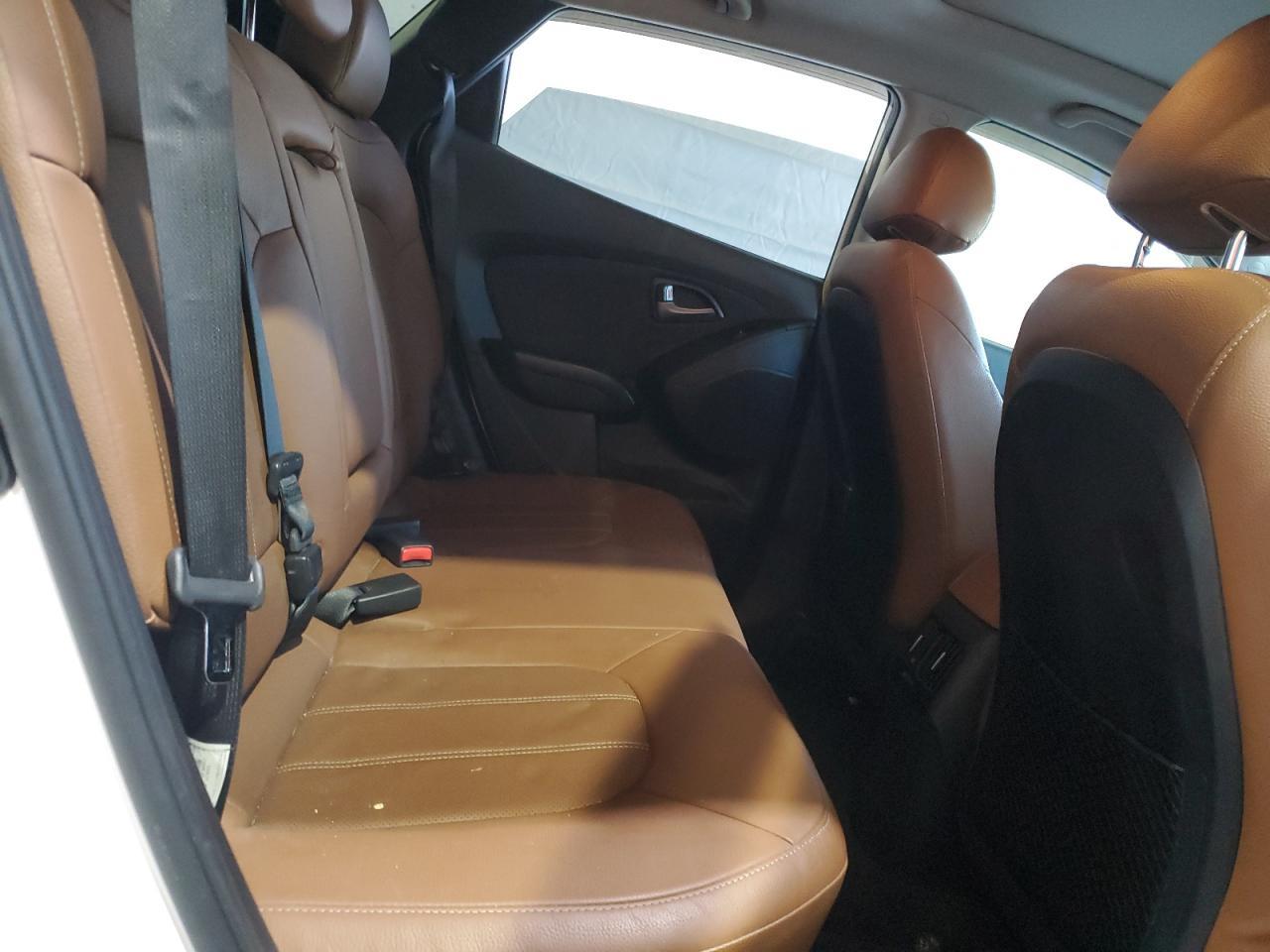 2015 HYUNDAI TUCSON