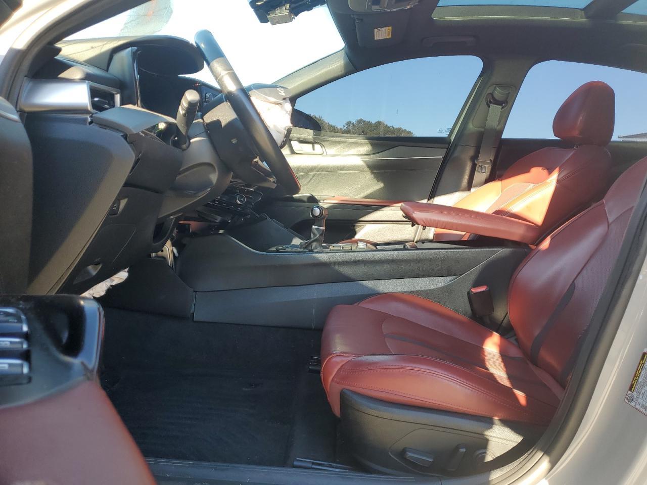 2022 KIA K5