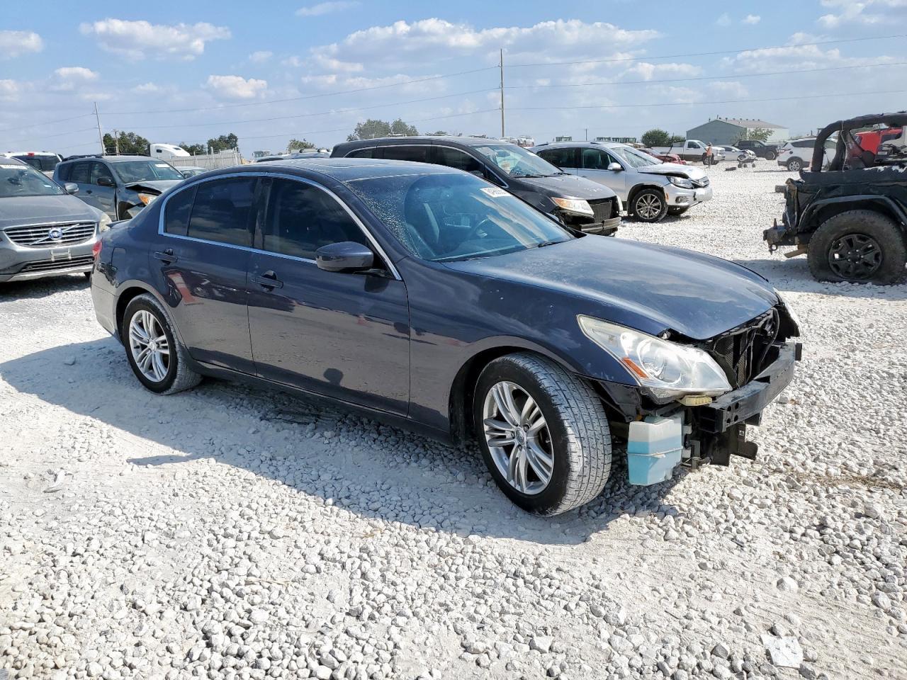 2011 INFINITI G37