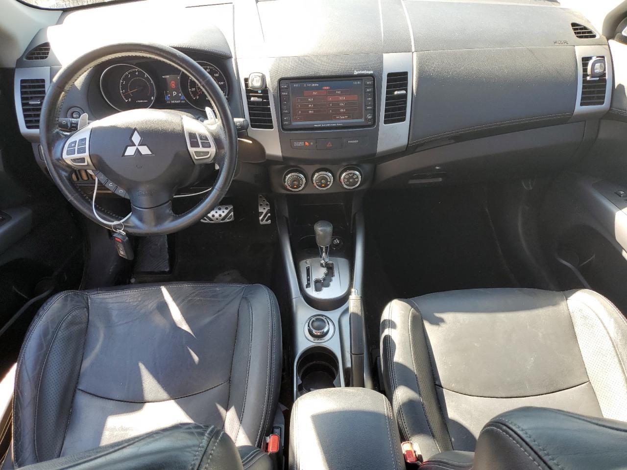 2011 MITSUBISHI outlander