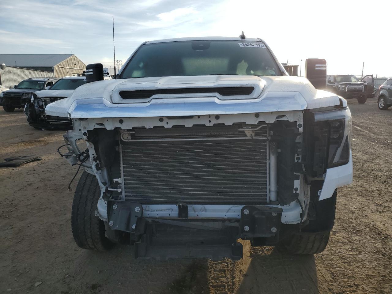 2024 GMC Sierra