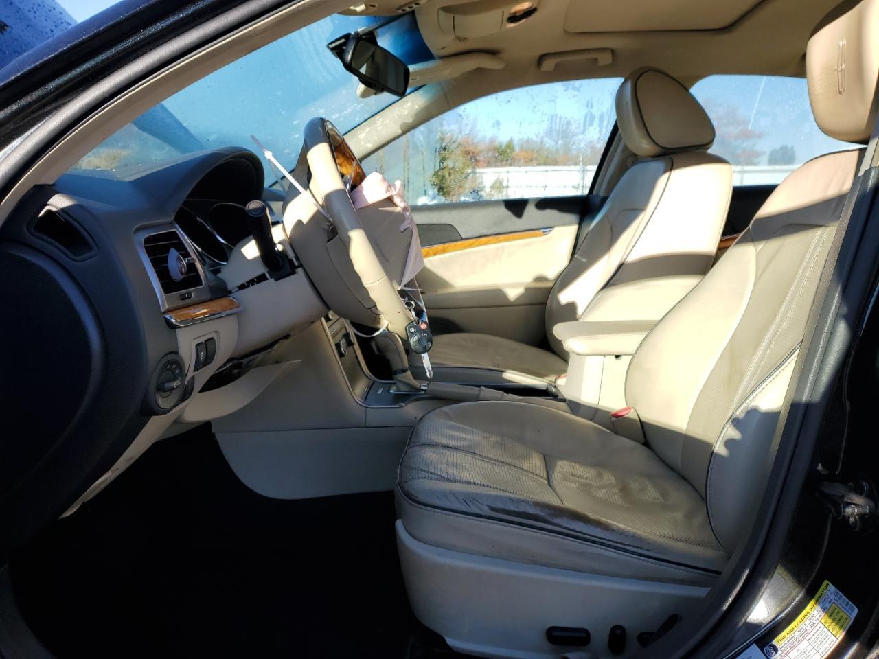 2010 LINCOLN MKZ