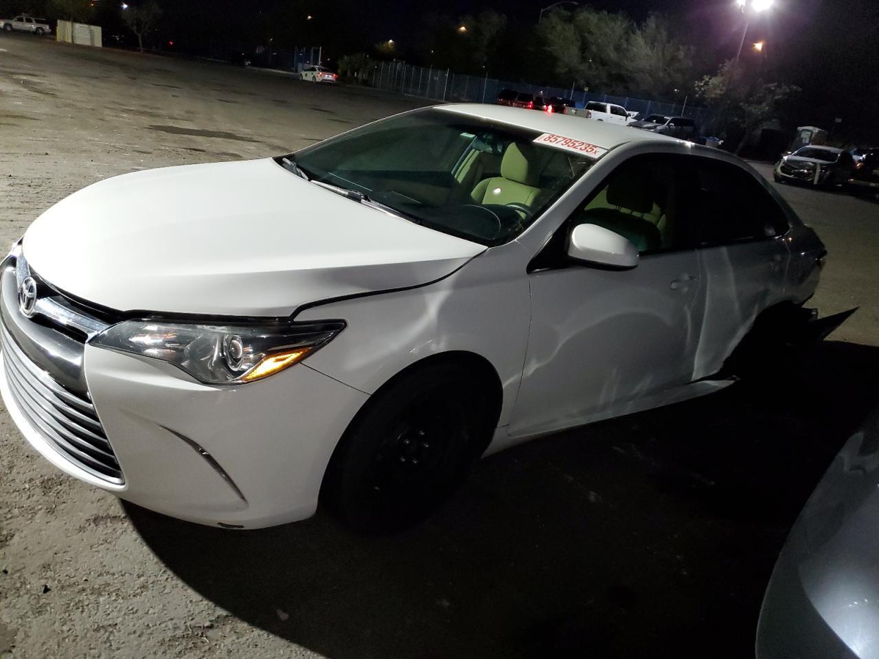 2015 TOYOTA CAMRY