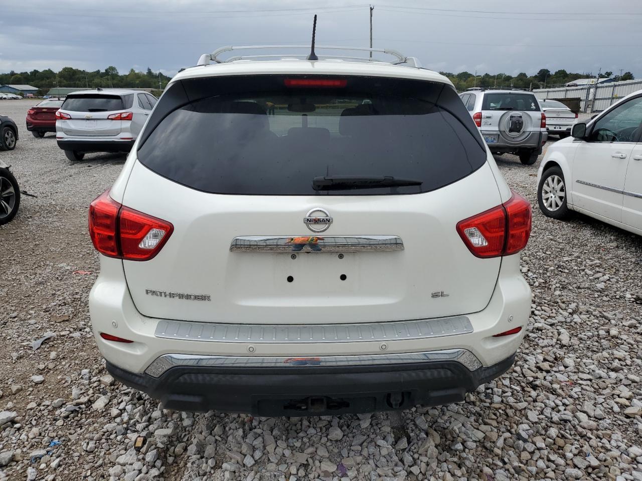 2017 NISSAN PATHFINDER