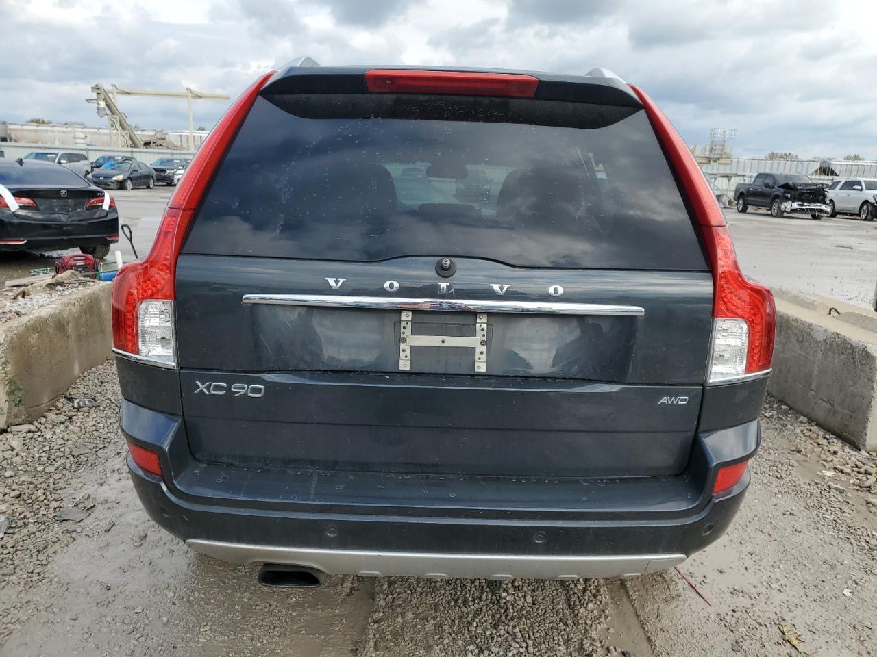2013 VOLVO XC90