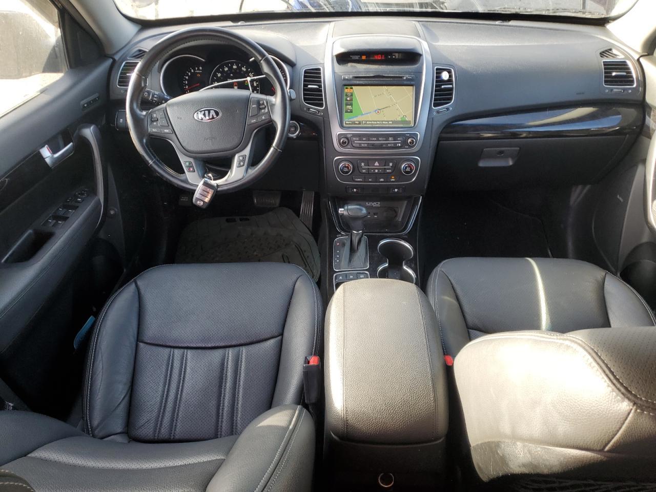2014 KIA SORENTO