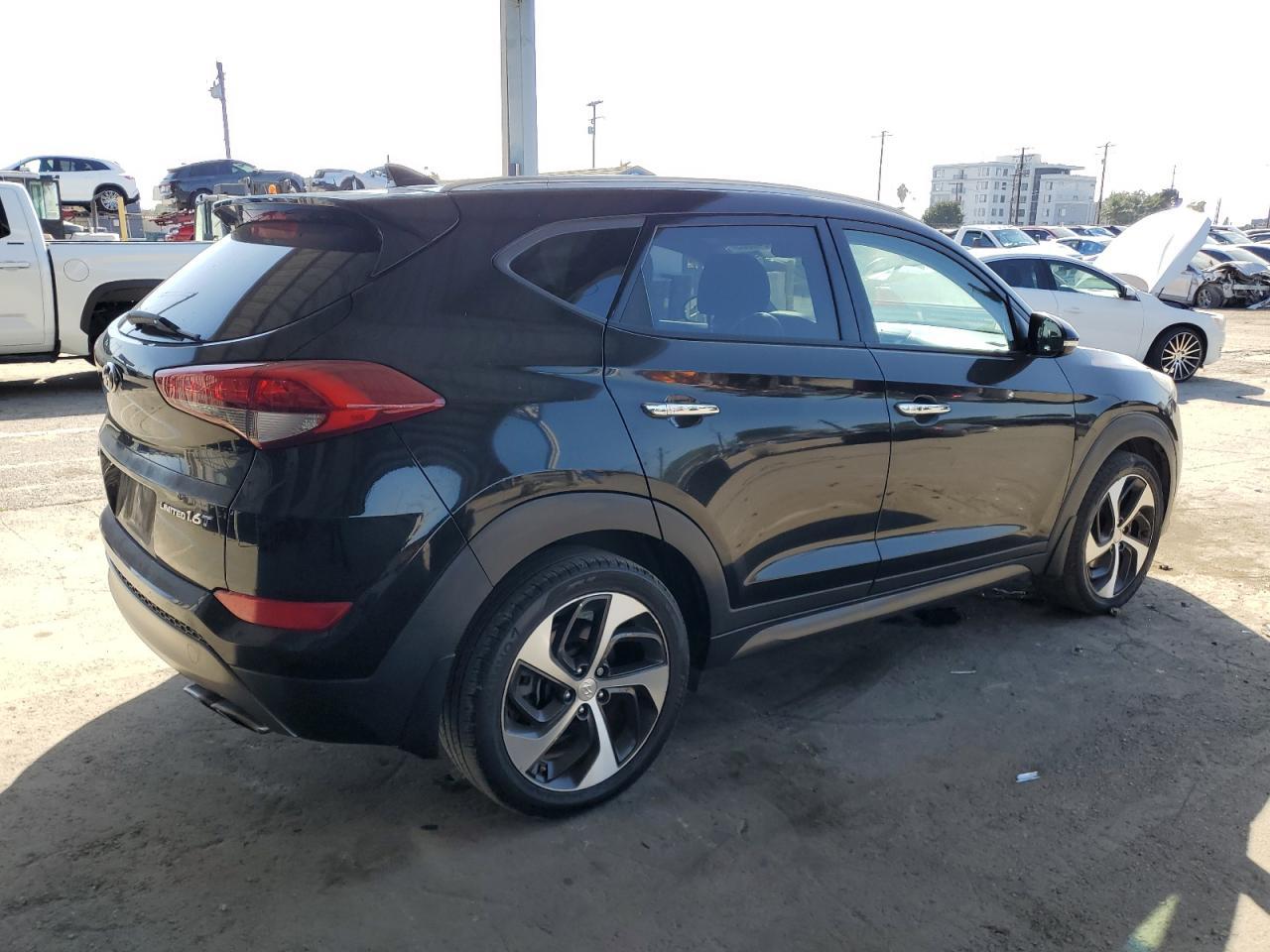 2016 HYUNDAI TUCSON