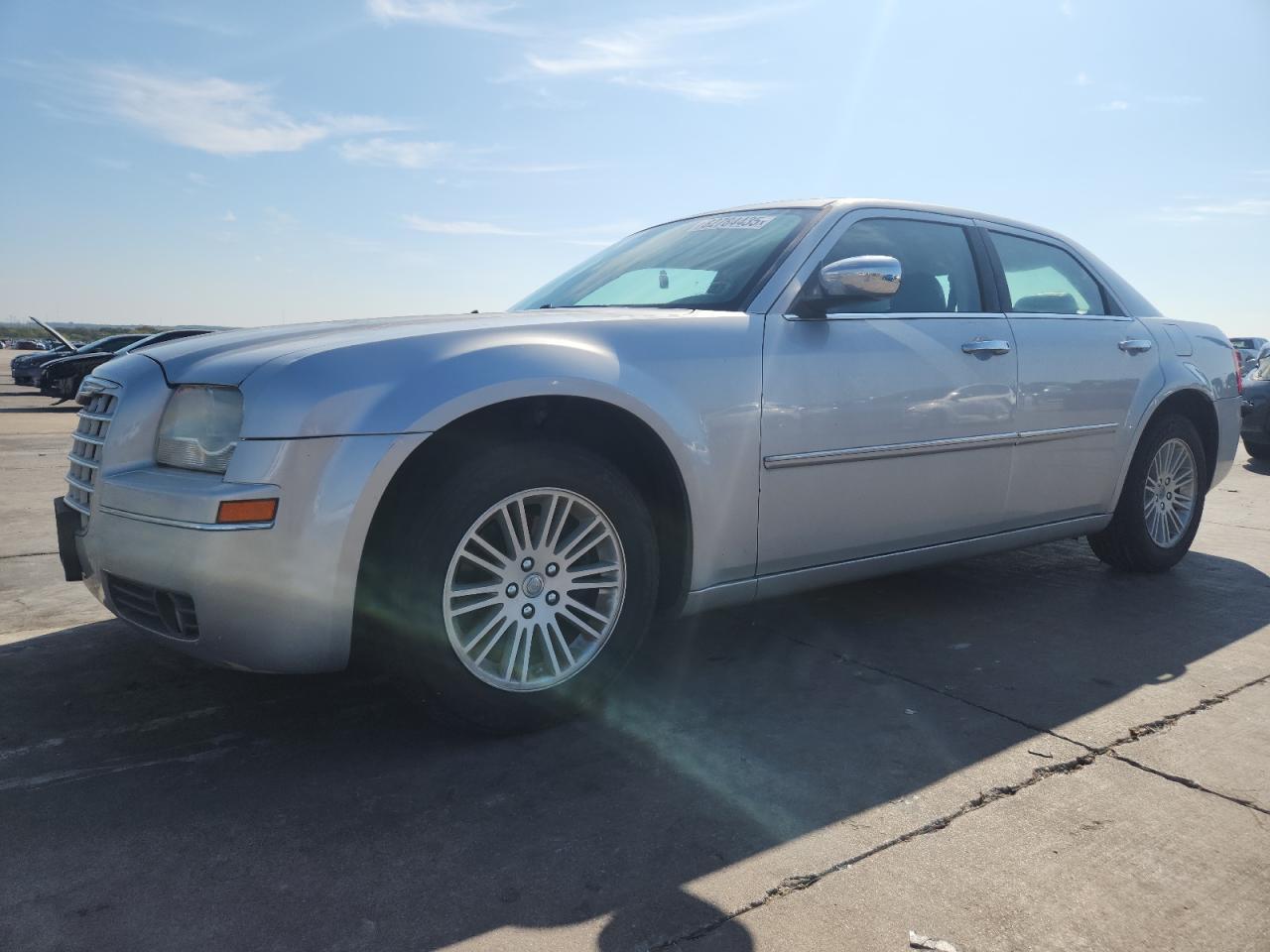 2010 CHRYSLER 300