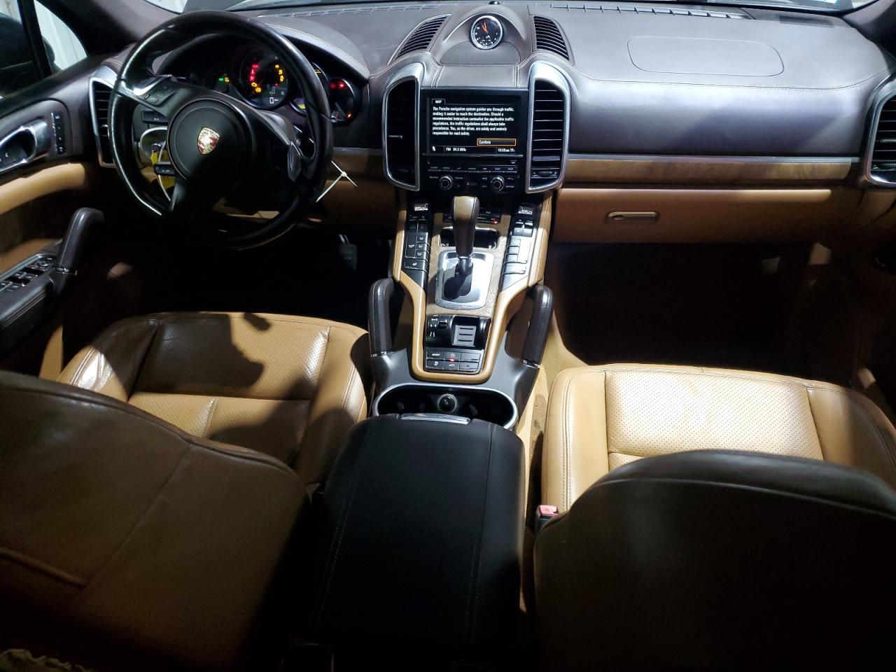 2013 PORSCHE CAYENNE