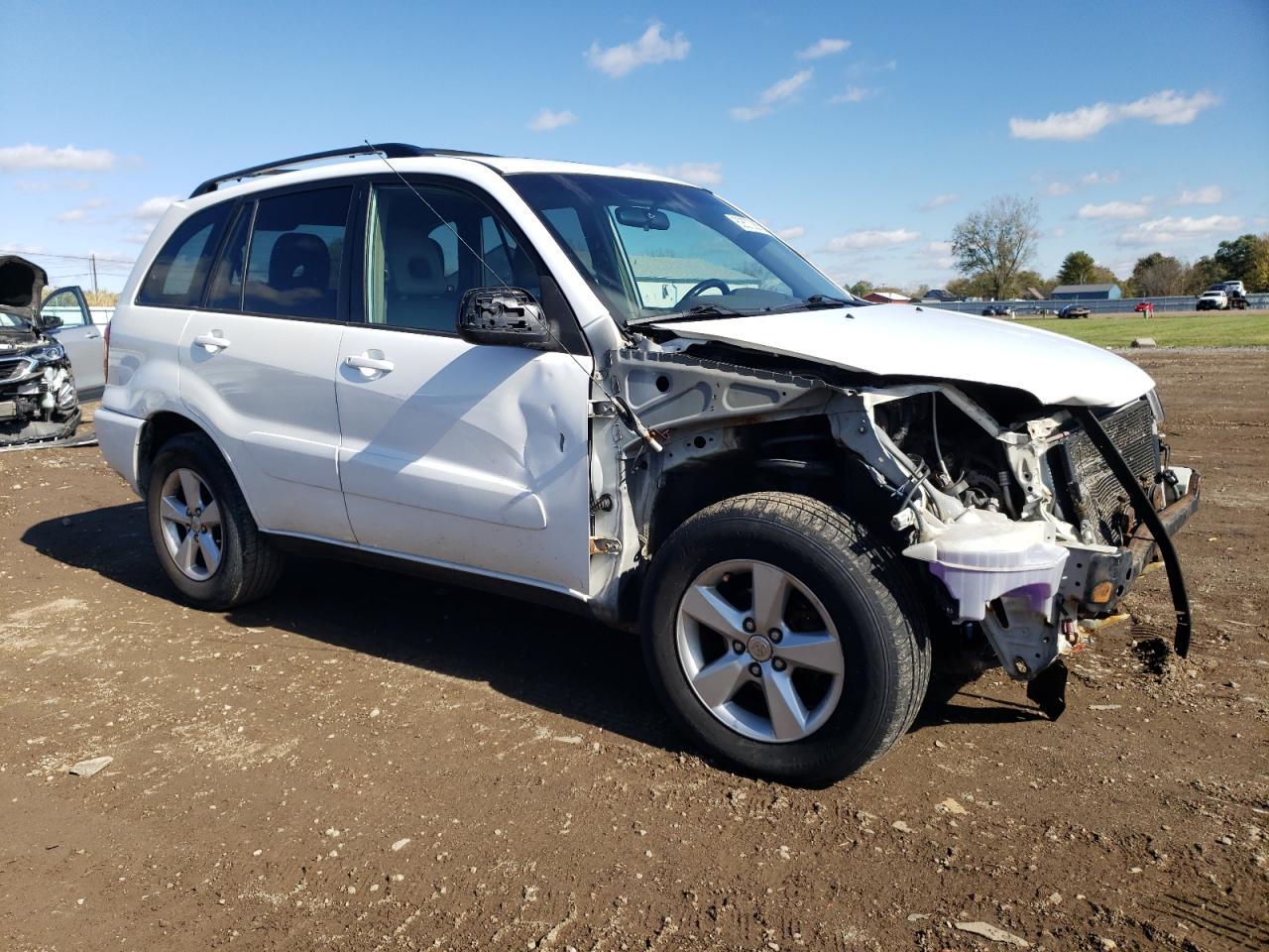2004 TOYOTA RAV4