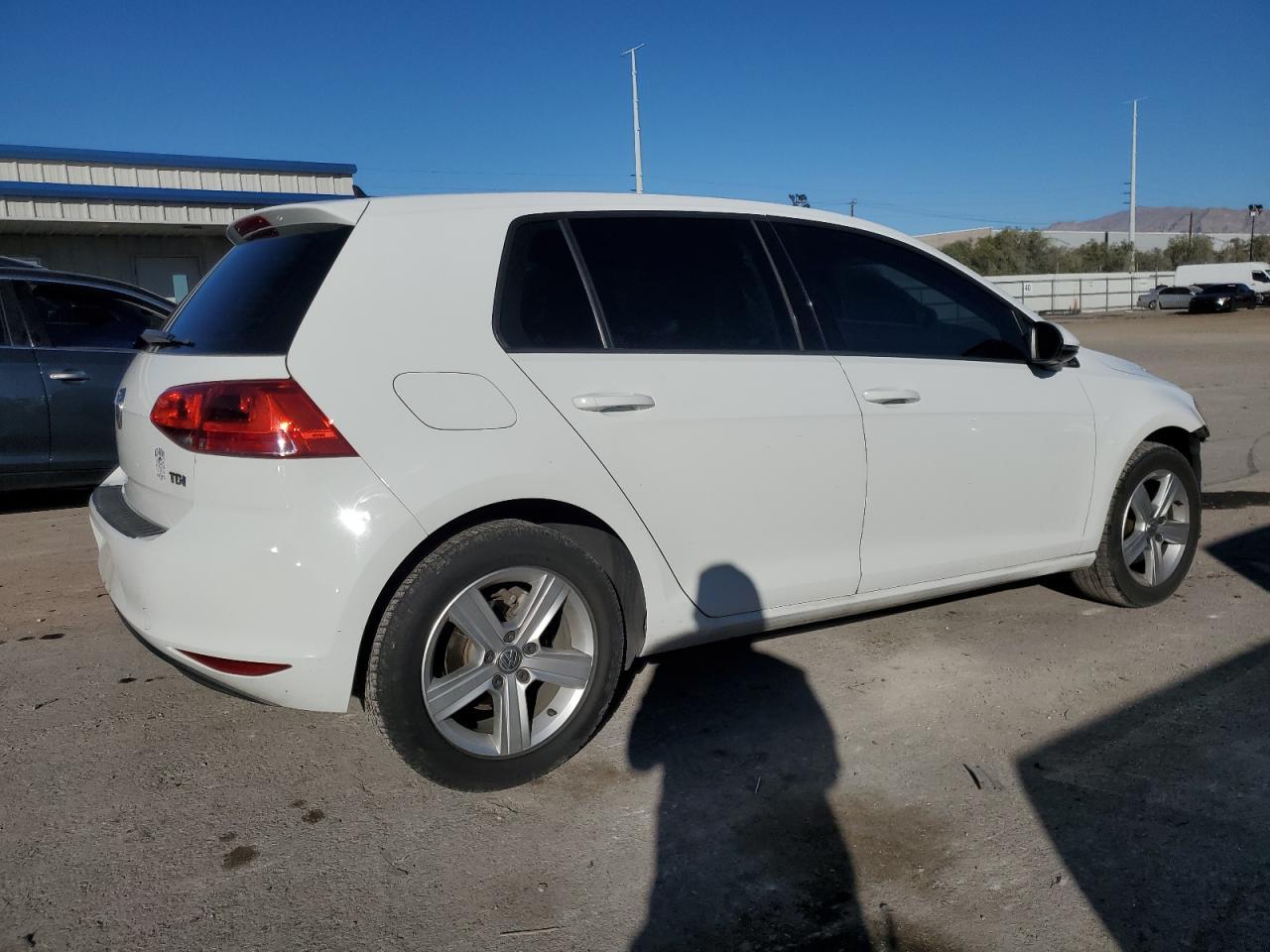 2015 VOLKSWAGEN GOLF