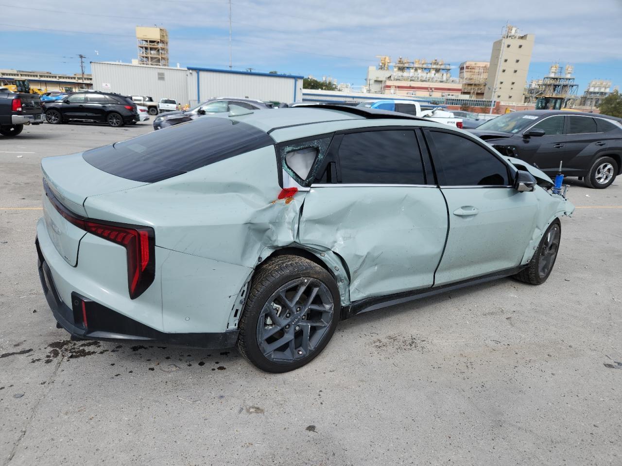 2025 KIA K4