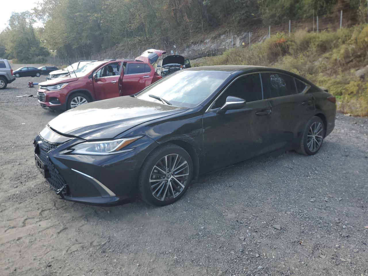 2023 LEXUS Es