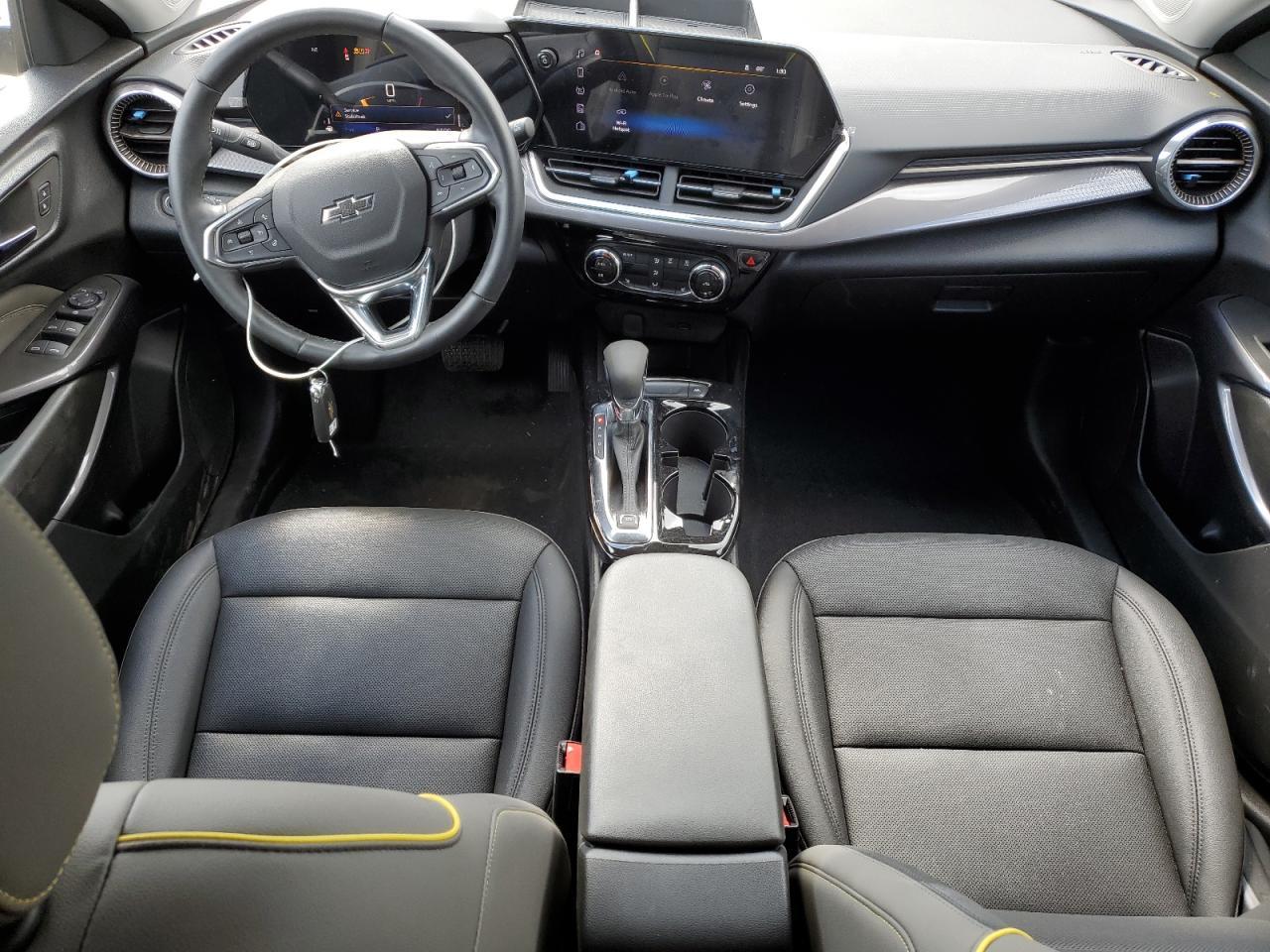 2025 CHEVROLET TRAX