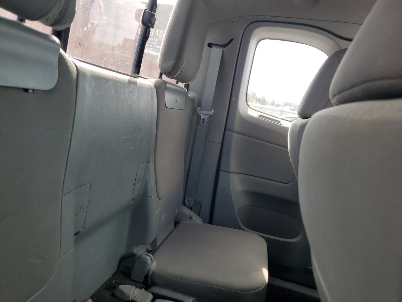 2015 TOYOTA TACOMA