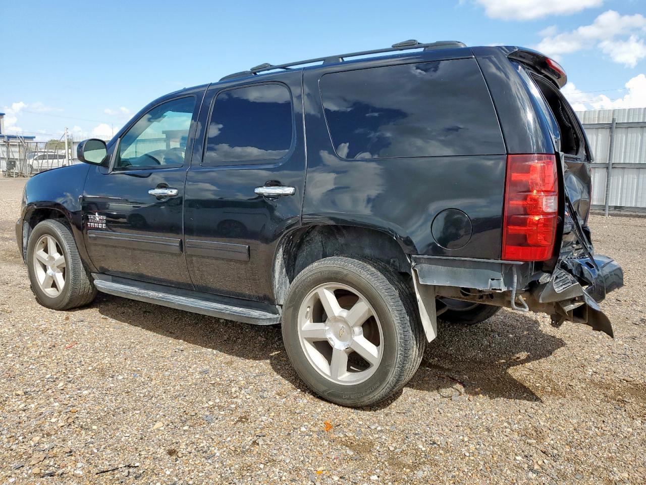 2011 CHEVROLET Tahoe