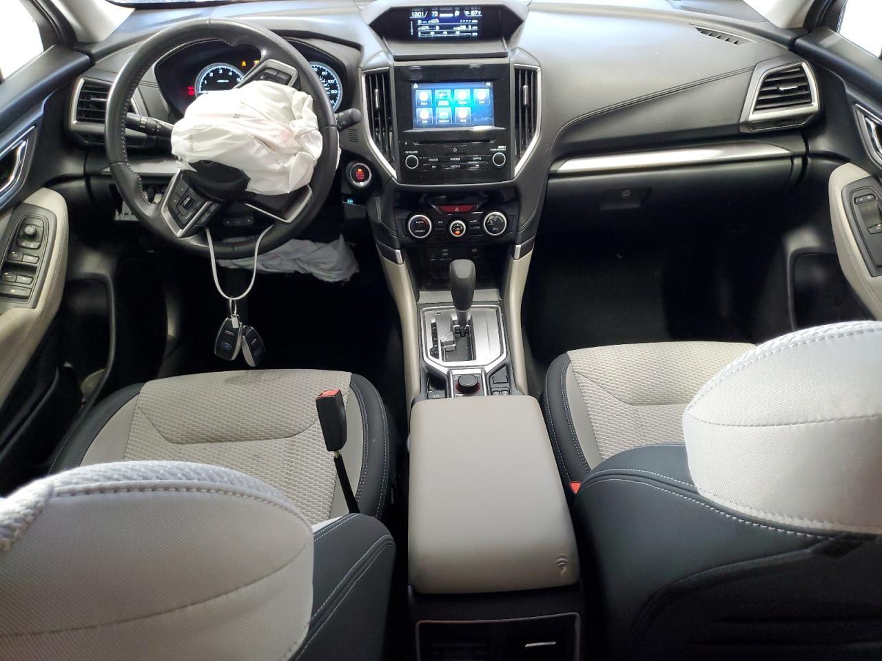 2022 SUBARU FORESTER
