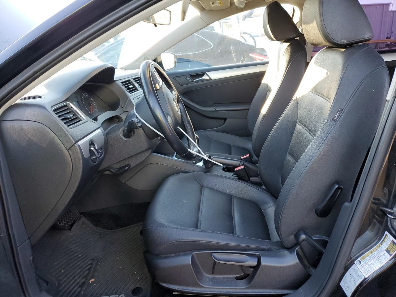 2011 VOLKSWAGEN JETTA