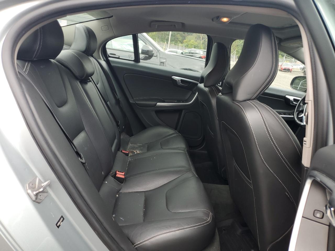 2018 VOLVO S60
