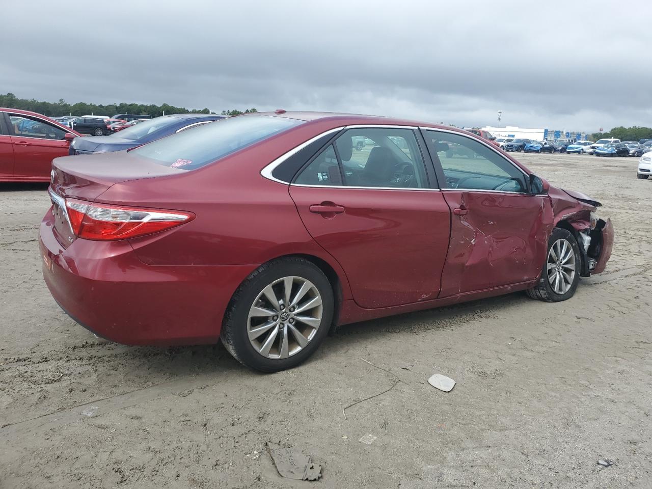 2015 TOYOTA CAMRY