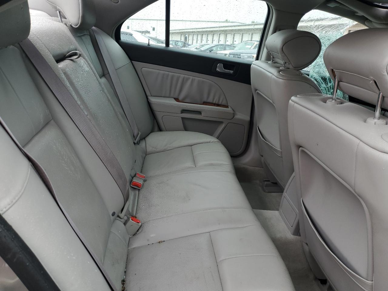 2005 CADILLAC STS