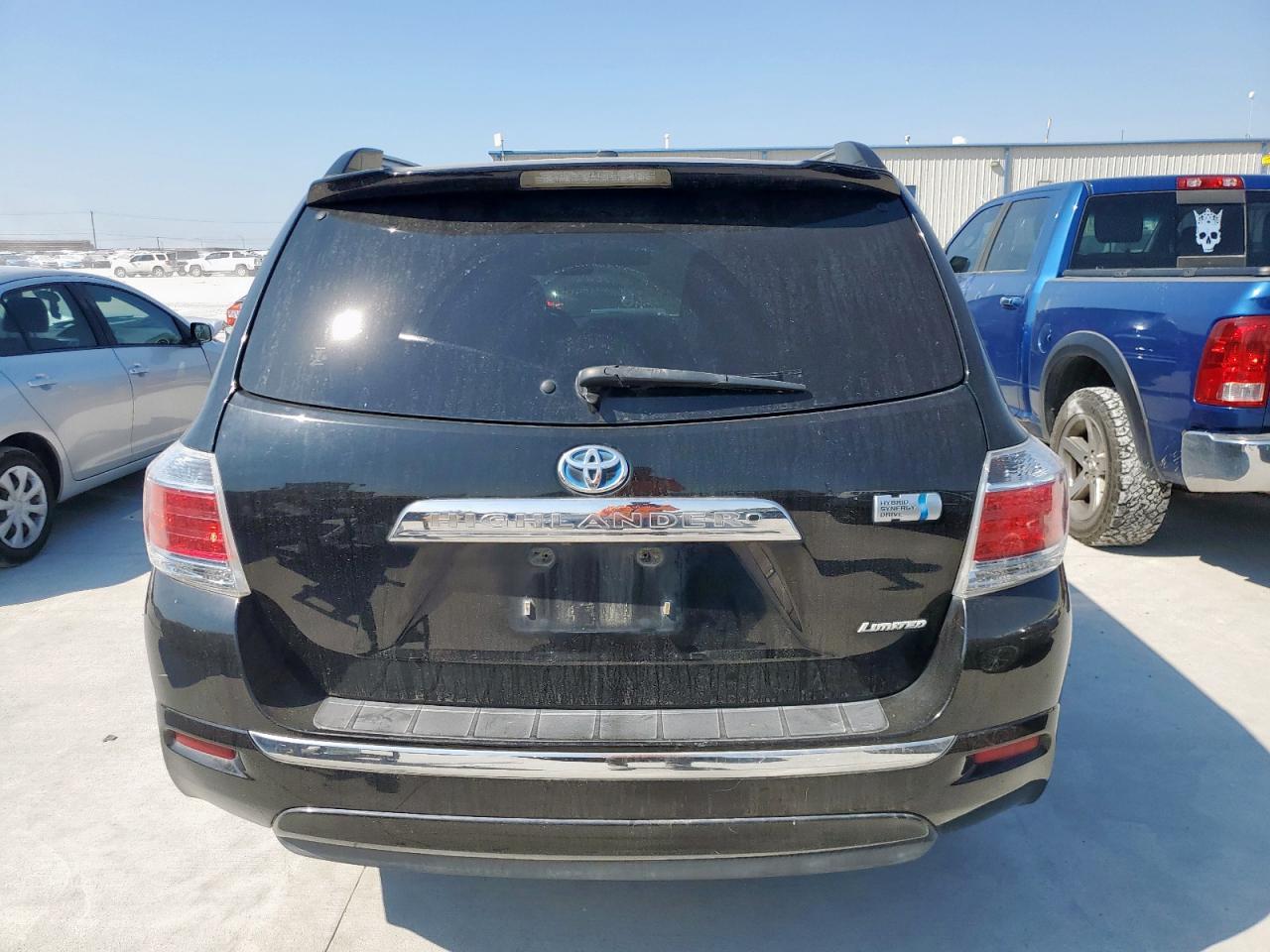 2013 TOYOTA HIGHLANDER