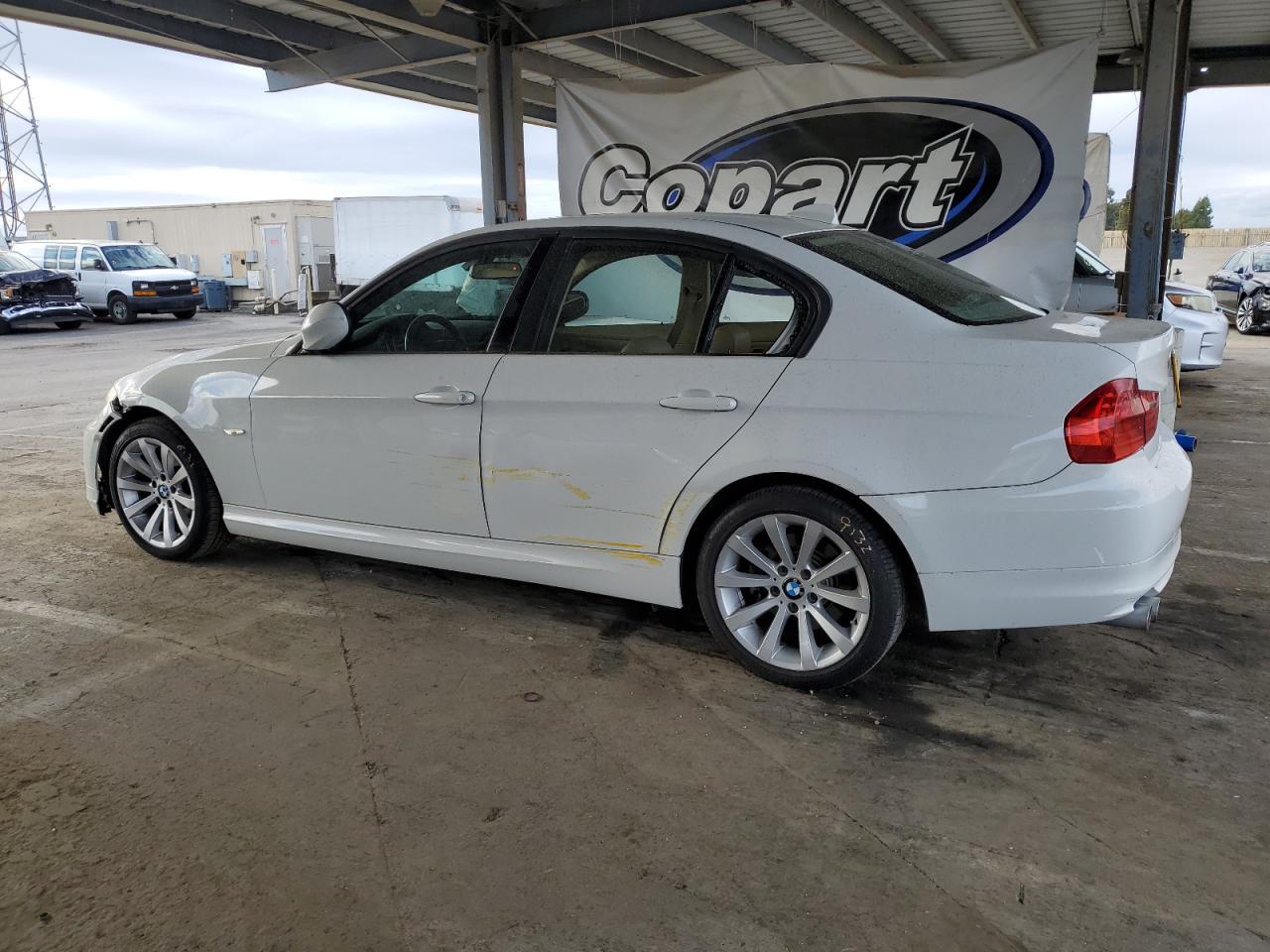 2011 BMW 3 SERIES