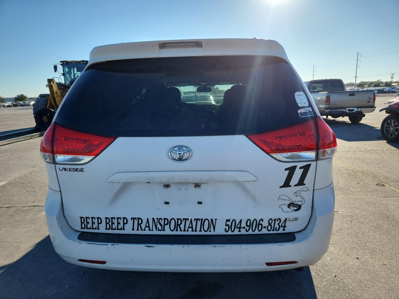 2011 TOYOTA SIENNA
