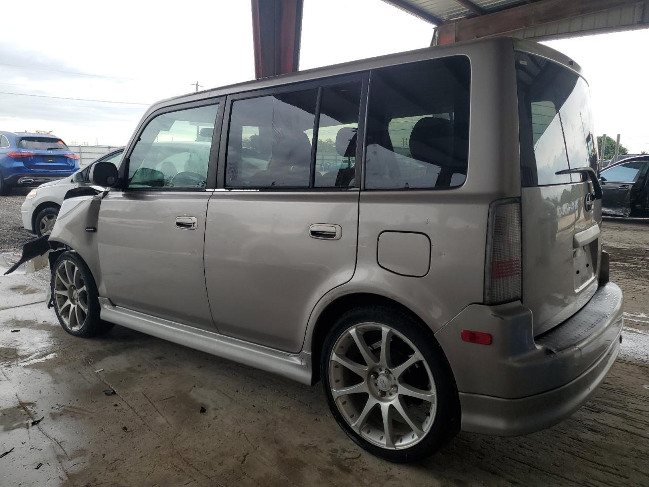 2004 TOYOTA SCION