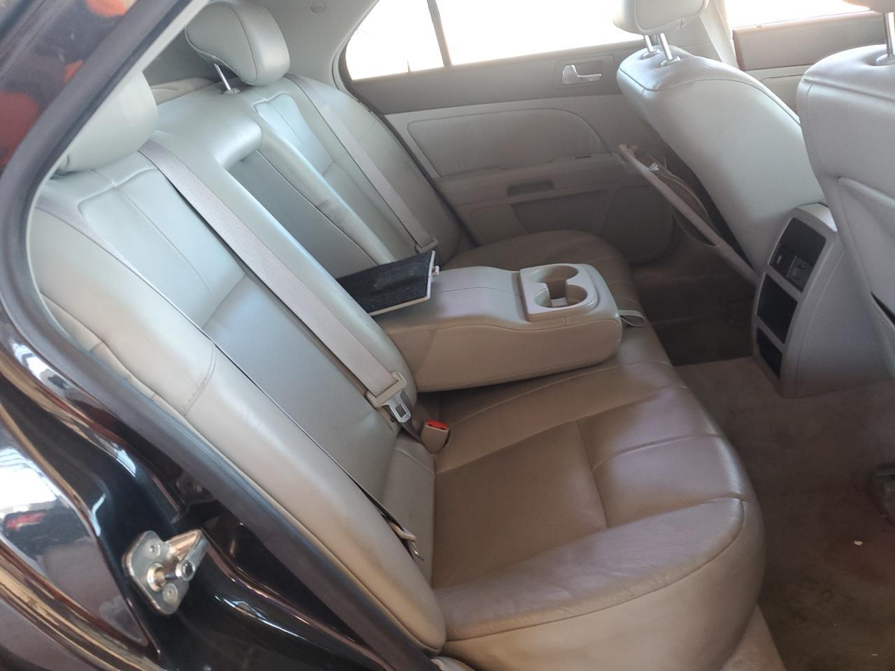 2005 CADILLAC STS