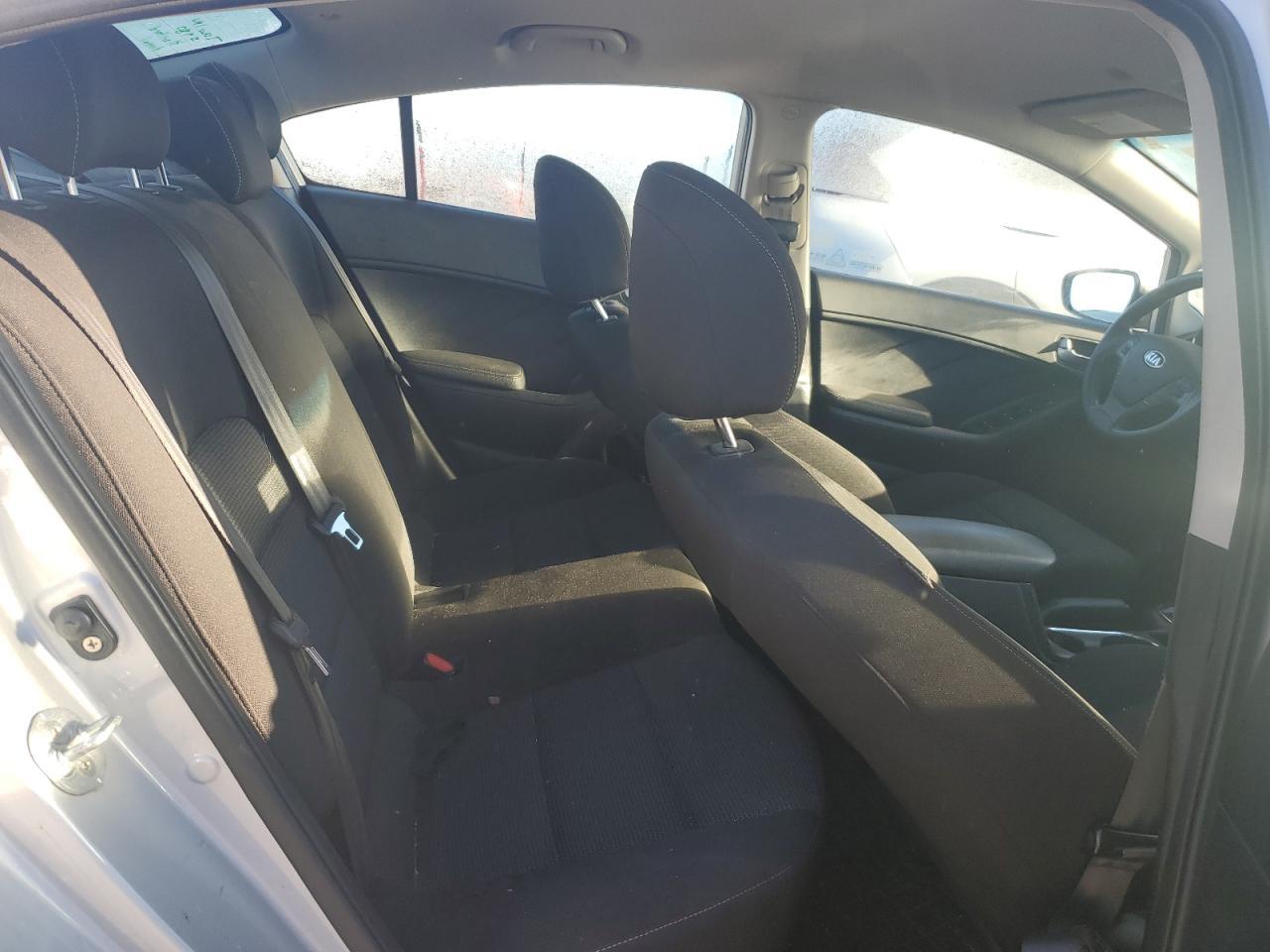 2017 KIA FORTE