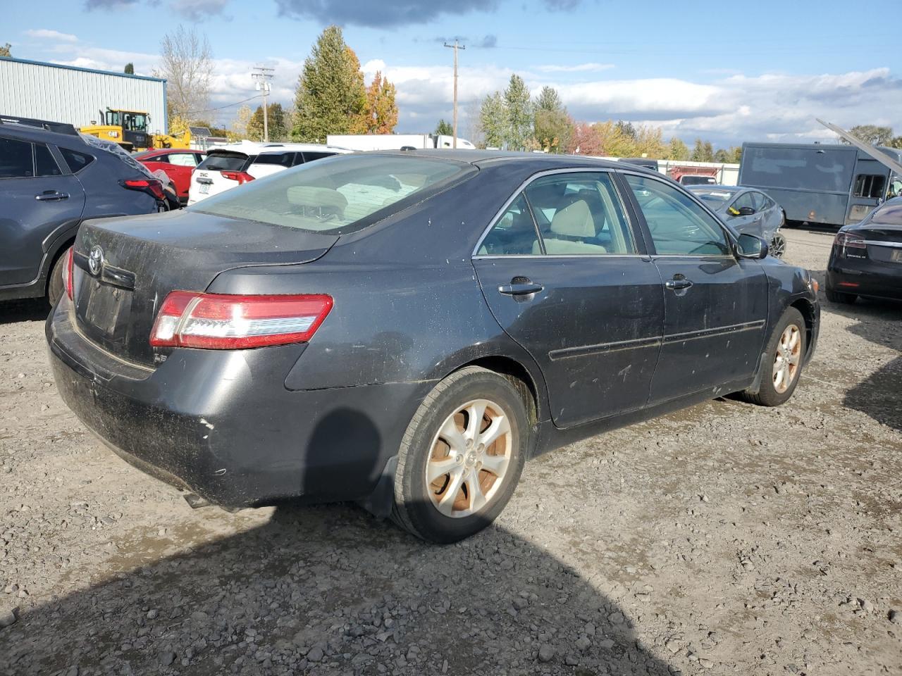 2011 TOYOTA CAMRY