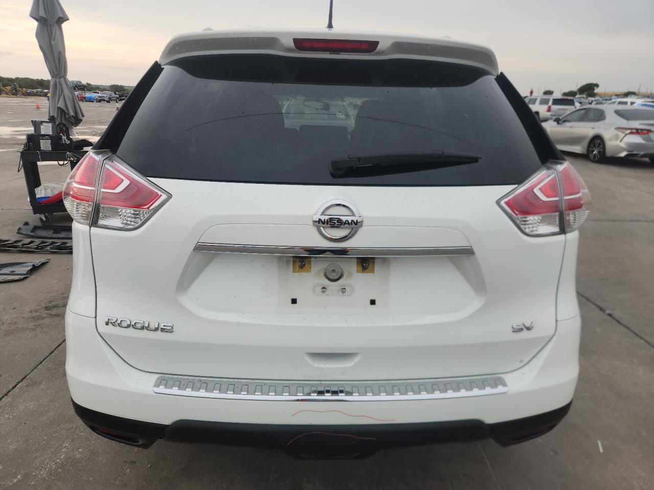 2016 NISSAN ROGUE