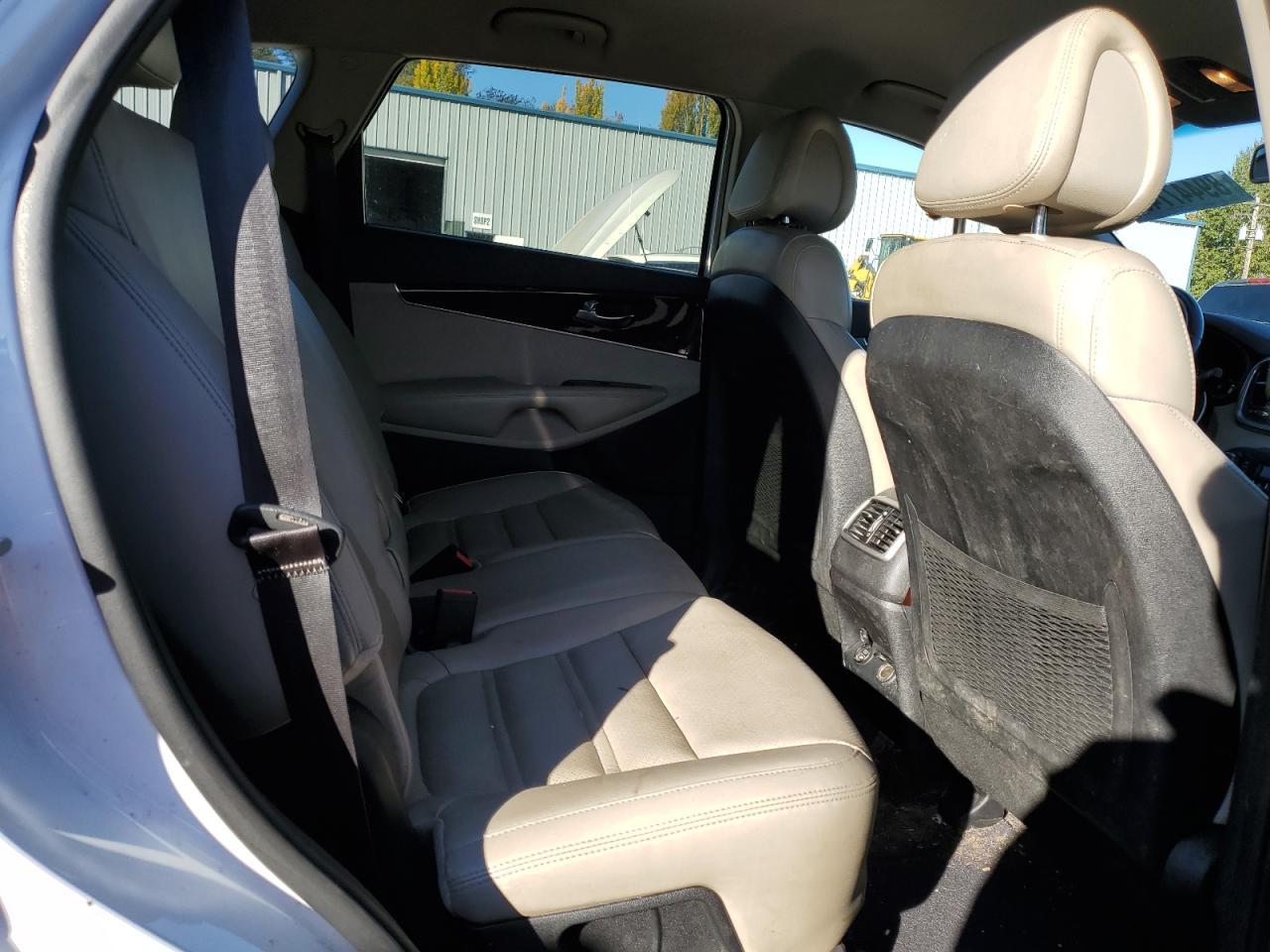 2016 KIA SORENTO