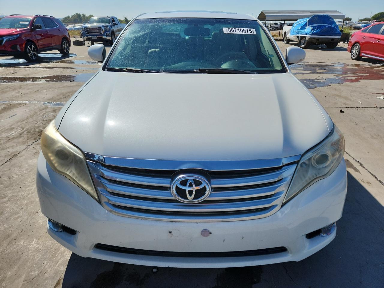 2011 TOYOTA Avalon