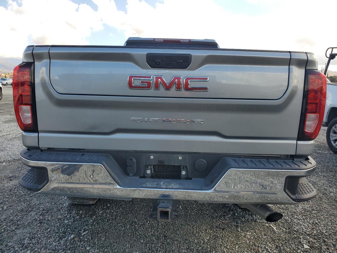 2024 GMC Sierra