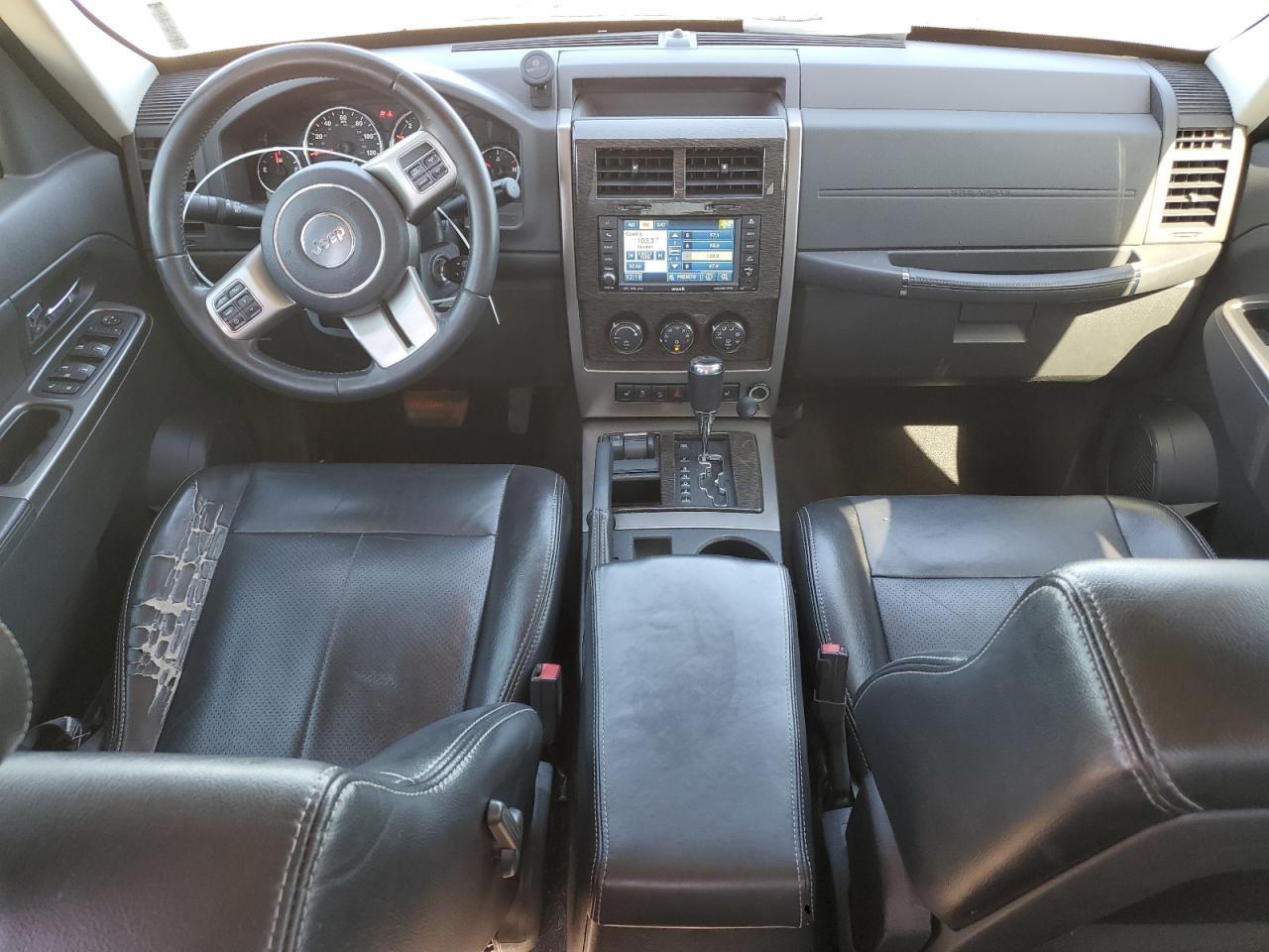 2011 JEEP Liberty
