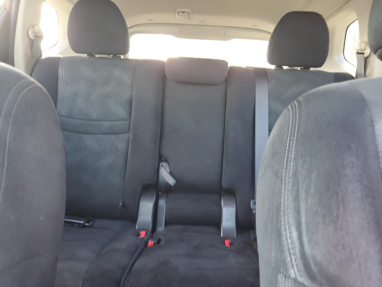 2015 NISSAN ROGUE