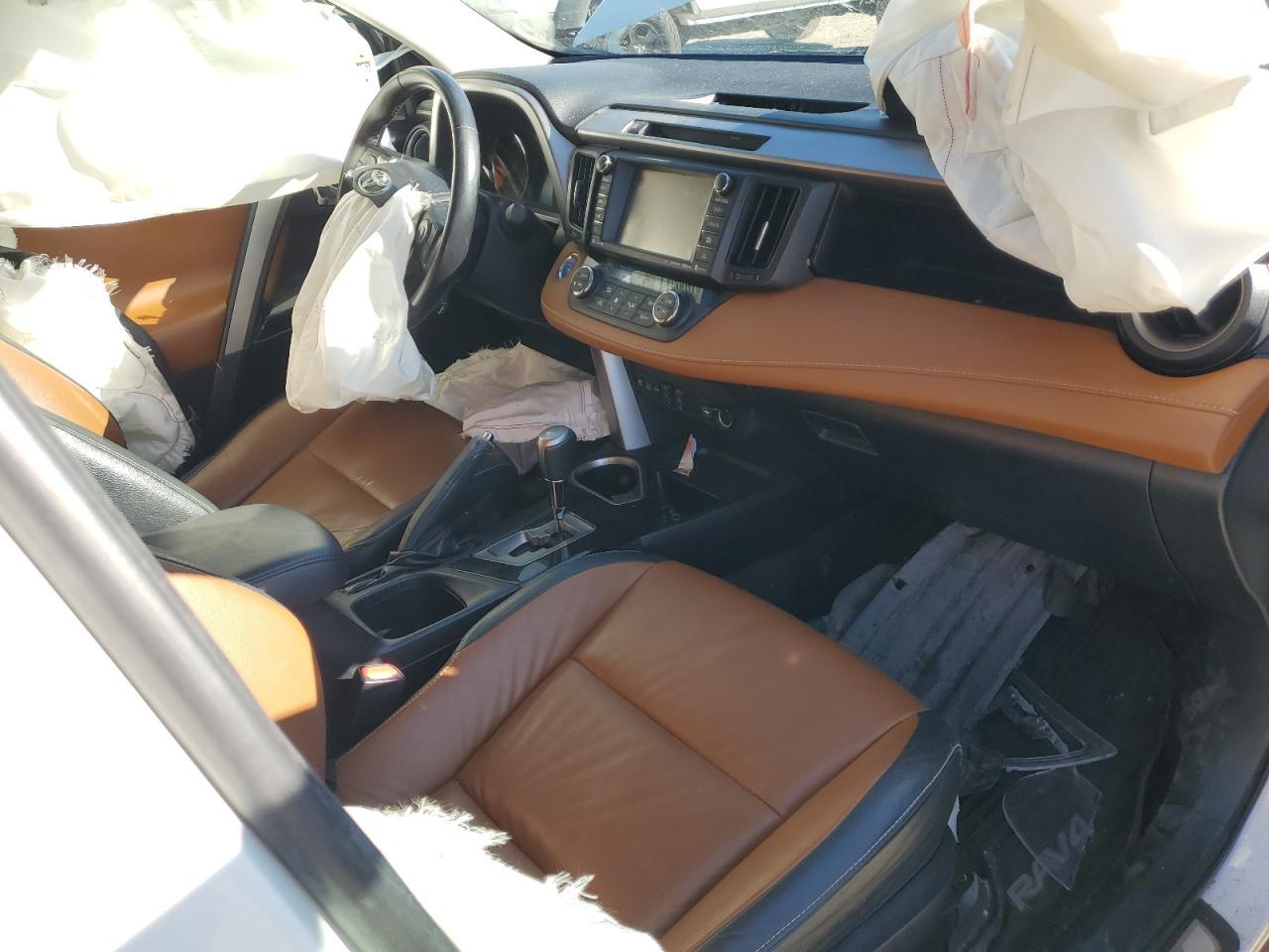 2016 TOYOTA RAV4